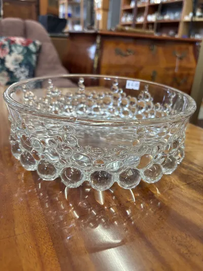 Burbuļbļoda. Interjeram zemūdens un pieaugušu nāru stilā....