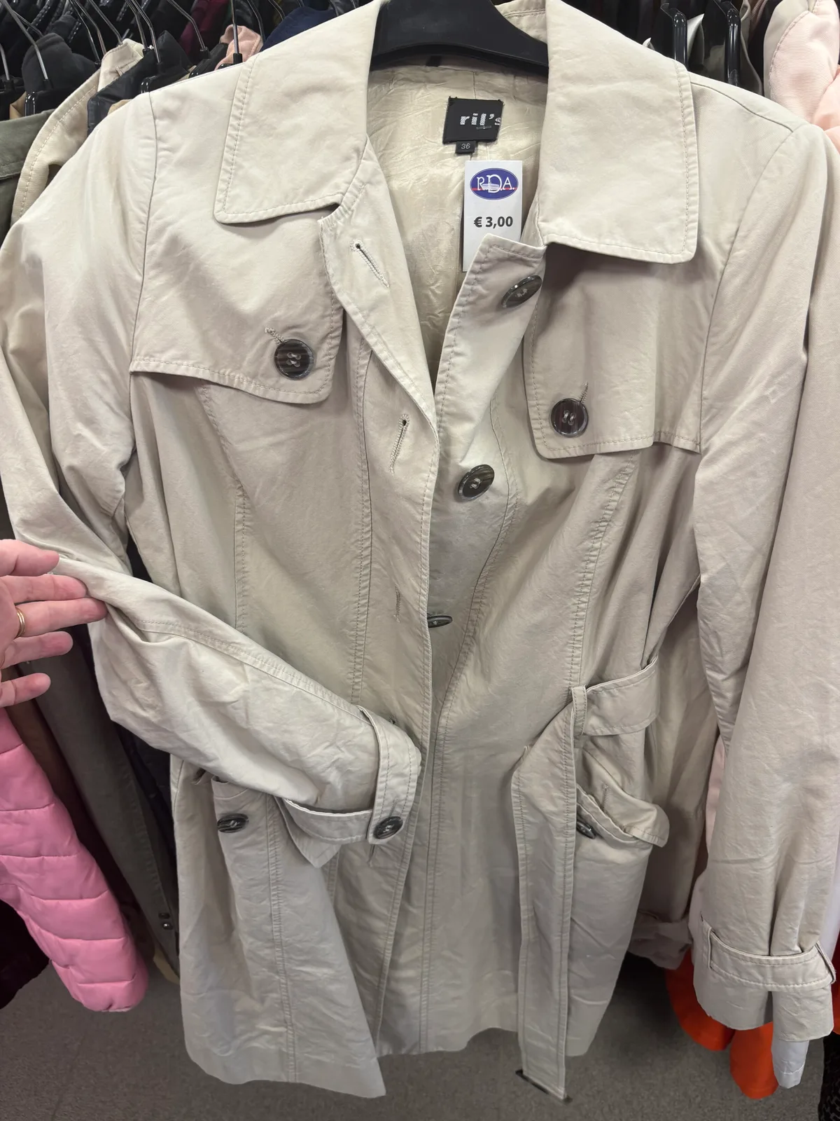 Ril’s trencis, laba manta, cena smieklīga. 36. izmērs. in Sigulda