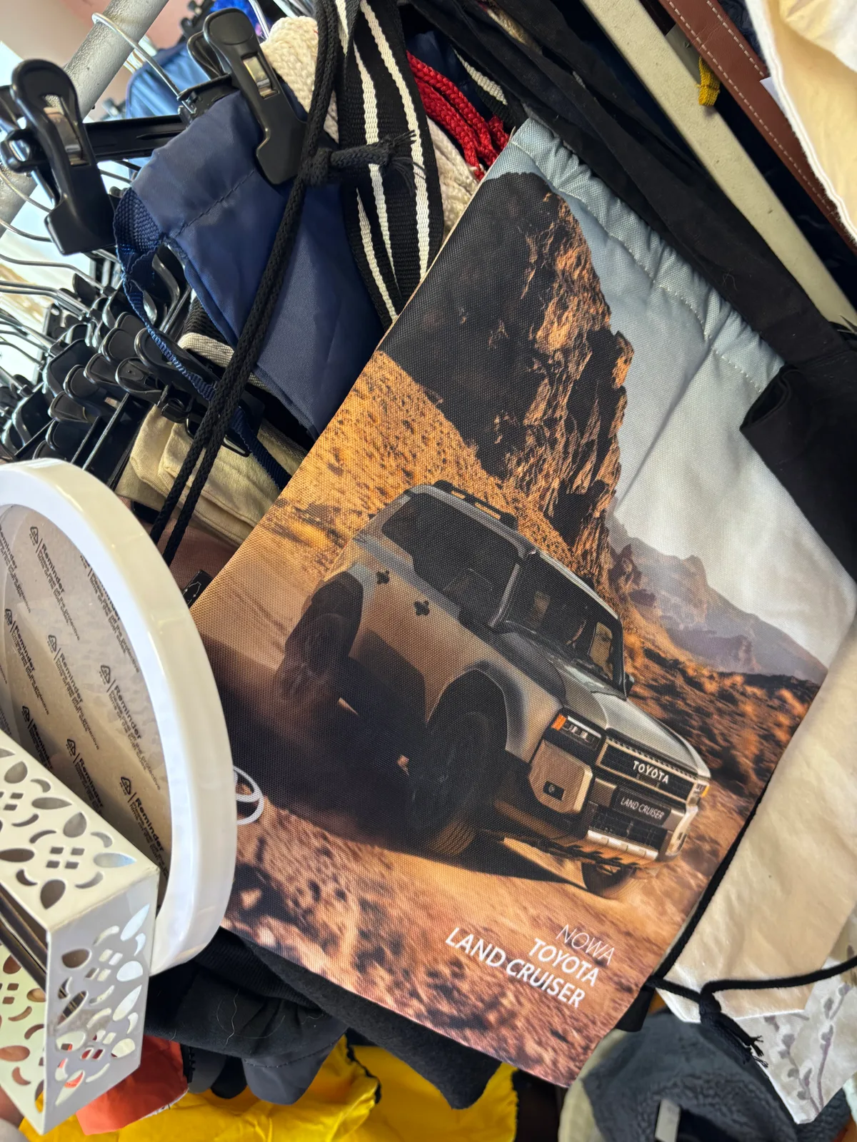 Ja kādam ir kaut kāda tāda toijota, tad vajag iegūt pieskaņotu ledussomu, mašīnai pieskaņota ledussoma nav vis kuram katram! #Toyota #landcruiser in Sigulda