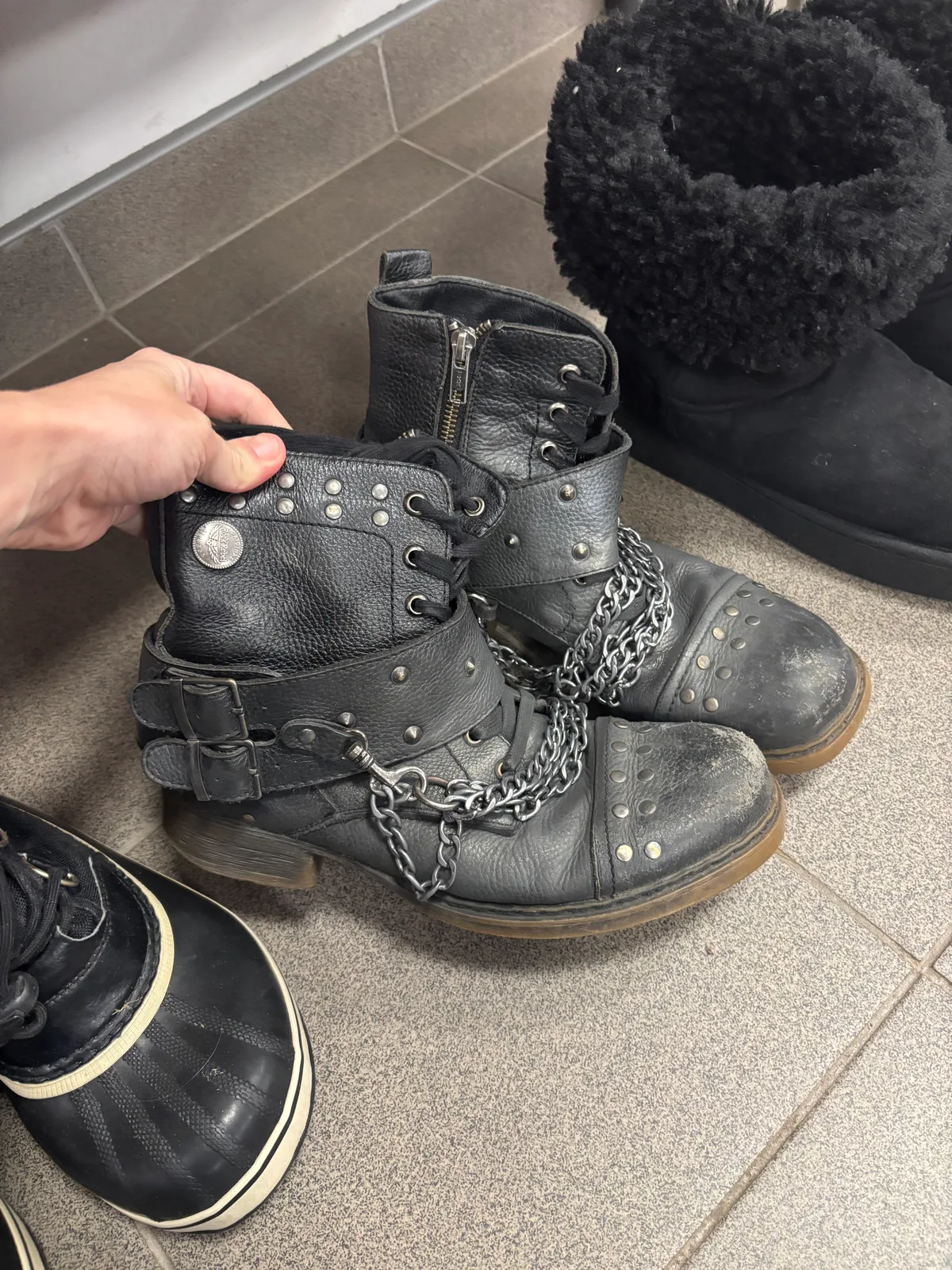 "Last Man Standing" Boot black by Rock Rebel by EMP 39. izm, par TRĪNĪTI!!!!!!!!! in Sigulda